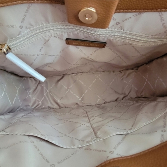 ⚠️LAST 1⚠️ Michael Kors Briley Logo LG Crossbody SET Brown - Picture 5 of 12